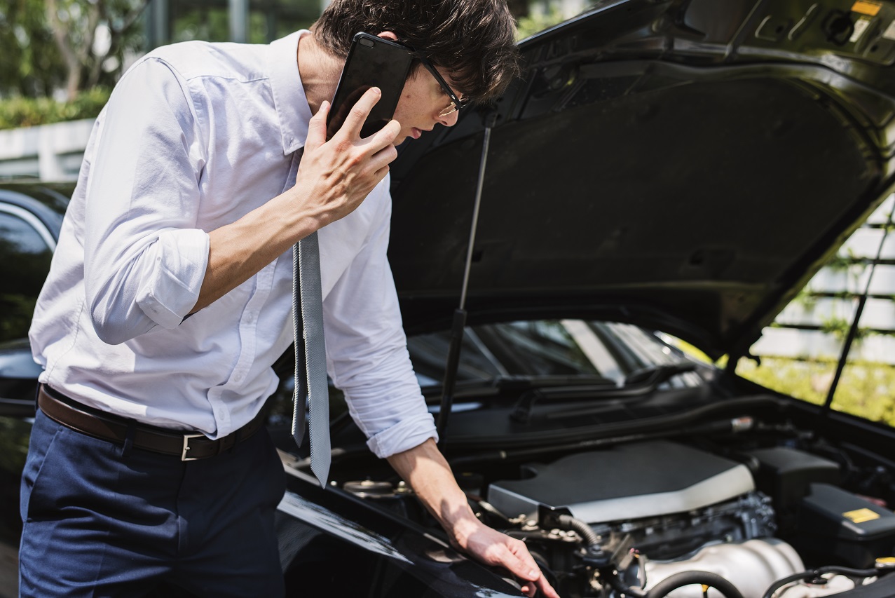 Read more about the article Signs That Your Car Need A Tow